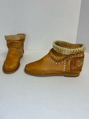 Karma of Charme boho ankle boots Size 9 - 9.5‎